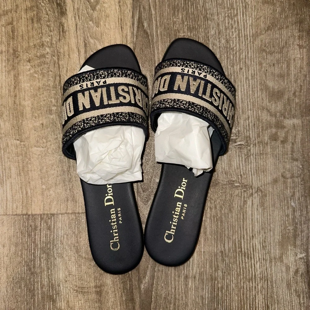 Dior Dway Slides - Picture 6 of 8